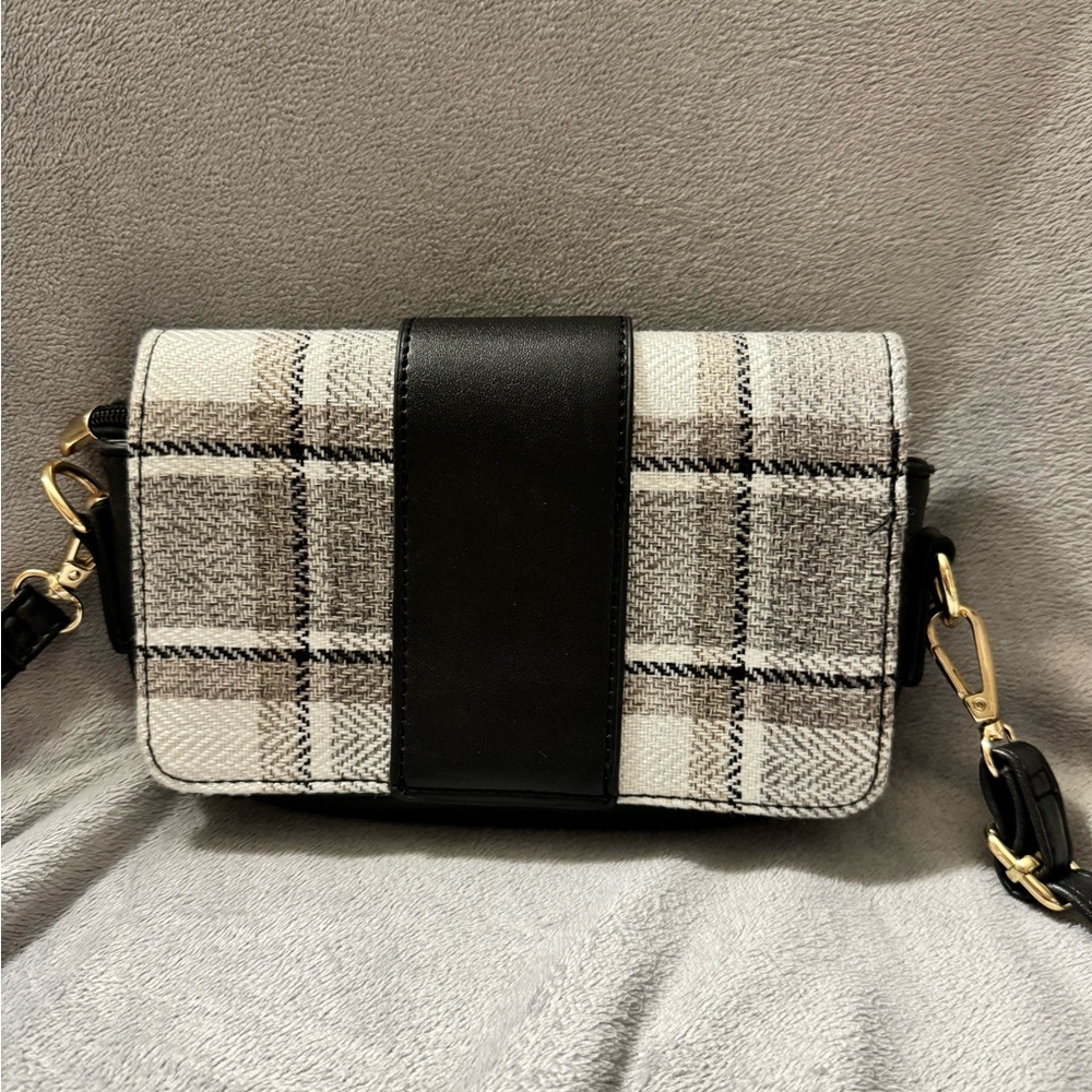 Crossbody Faux Black Leather, Chic Plaid With Gold Tone Accents - Picture 2 of 7